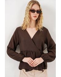 Bigdart - V-Neck Tie Detail Crepe Wrap Blouse - Lyst