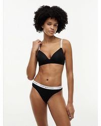 Tommy Hilfiger - Repeat Logo Lightly Lined Triangle Bra - Lyst