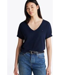Tommy Hilfiger - T-Shirt Col En V Et Drapeau Brodé - Lyst