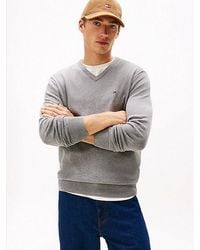 Tommy Hilfiger - Trui Met V-Hals En Geborduurde Vlag - Lyst