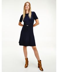 Tommy Hilfiger Viscosemix Jurk Met Bitvormige Gesp - Blauw