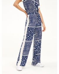 Tommy Hilfiger Flared Zijden Broek Met Print - Blauw