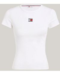 Tommy Hilfiger - Geripptes Slim Fit T-Shirt mit Badge - Lyst