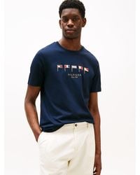 Tommy Hilfiger - T-Shirt À Col Ras-Du-Cou Et Multi-Drapeaux - Lyst