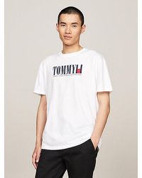 Tommy Hilfiger - Rundhals-T-Shirt mit Tommy-Flag-Logo - Lyst