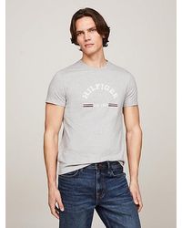 Tommy Hilfiger - Slim Fit T-Shirt mit Logo - Lyst