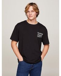 Tommy Hilfiger - Camiseta Modern con logo en la parte trasera - Lyst