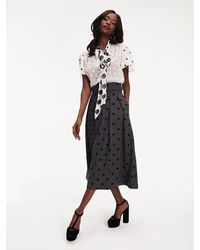 Tommy Hilfiger Zendaya Fluwelen Plateauschoen Met T-bandje - Zwart