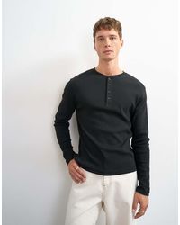 TOPMAN - Classic Fit Long Sleeve Rib Knit Henley T-shirt - Lyst