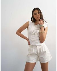 TOPSHOP - Denim Pleated Short - Lyst