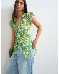 TOPSHOP - Ruffle V Neck Top - Lyst