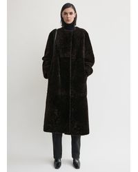 TOTEME - Soft Shearling Coat - Lyst