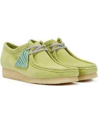 Clarks - Wallabee Pale Lime Suede Men's Lace-up Shoes - Lyst