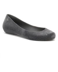 womens gray flats
