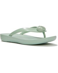 Fitflop - Iqushion Glossy-Button Polyurethane Mint Whisper Flip Flops - Lyst