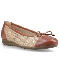 Hush Puppies - Laurie Toe Cap Leather Standard Flats - Lyst