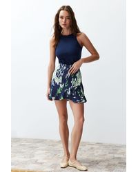 Trendyol - Marineblauer Gemusterter Rock Aus Gewebter Shorts Mit Rüschen Und Viskose Für Damen - Lyst