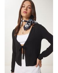 Happiness İstanbul - Schwarzer Cardigan Mit Schnürung Und Detailliertem Saisonstrick Für Damen - Lyst