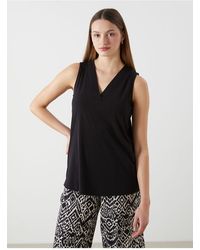 LC Waikiki - Lcwaikiki Klassische Schwarze Bluse Mit V-Ausschnitt Für Damen - Lyst