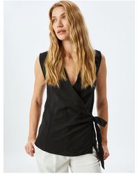 Koton - Ärmellose Zweireihige Viskose-Bluse Mit Seitlichem Bindedetail Für Damen - Lyst