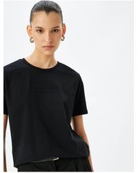 Koton - Kurzärmliges Basic-T-Shirt Aus Baumwolle Mit Rundhalsausschnitt Und Stickerei Für Damen - Lyst