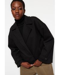 Trendyol - Schwarzer Oversize-Mantel Mit Weitem Schnitt Und Stempelmuster Für Damen - Lyst