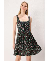 Trendyol - Schwarzes, Gewebtes Minikleid Mit Blumenrock, Taillenöffnung, Agraf-Kleid Für Damen - Lyst