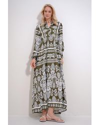 Trend Alaçatı Stili - Farbenes kleid aus gewebter viskose mit roboterknopf und volants - Lyst