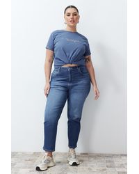 Trendyol - E, nachhaltigere mom-jeans mit hoher taille und schmaler passform - Lyst
