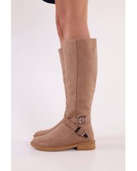 Shoeberry - Stiefel „Steele“ Aus Nerz-Wildleder Mit Schnalle Und Flachem Absatz, Nerz-Wildleder Für Damen - Lyst