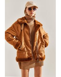 Bianco Lucci - Mantel Aus Wildleder Mit Geripptem Kragen Und Schnalle „Araboy“ Für Damen - Lyst