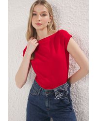 Trendyol - Rote Taillierte Baumwollbluse – Twooss-Modell Mit Eng Anliegendem Und Dehnbarem Strick Für Damen - Lyst