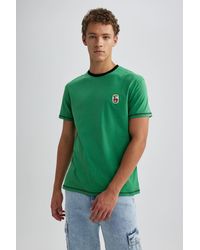 Defacto - Bedrucktes kurzarm-t-shirt mit rundhalsausschnitt und normaler passform b3807ax23hs - Lyst