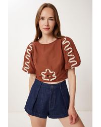 Happiness İstanbul - Braune Bestickte Crop-Popeline-Bluse Mit Ballonärmeln Für Damen - Lyst