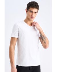 Defacto - 100 Baumwolle Slim Fit Slim Fit V-Ausschnitt Basic Solid Kurzarm Weißes T-Shirt M7668Az25Sp Für Herren - Lyst