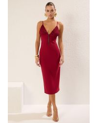 Trendyol - Burgunderrotes, Figurbetontes, Gewebtes, Schickes Midi-Abendkleid Für Die Nacht, Abschlusskleid Für Damen - Lyst