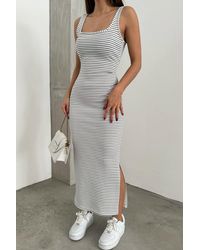 Lovebox - Weißes Midikleid Aus Dehnbarem Baumwollstoff Mit U-Ausschnitt Und Dicken Trägern Und Streifenmuster 12224 Für Damen - Lyst