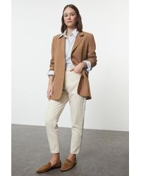 Trendyol - Beigefarbene Premium-Blazerjacke Mit Oversize-Futter Und Webmuster Für Damen - Lyst