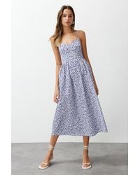 Trendyol - Blaues, Floral Gemustertes A-Linien-Maxikleid Aus Gewebtem Popeline Mit Herzförmigem Ausschnitt Für Damen - Lyst