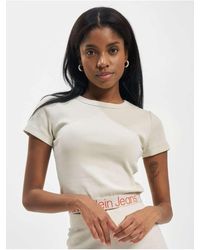 Calvin Klein - Jeans logo tape rib t-shirt mit kurzen ärmeln - s - Lyst