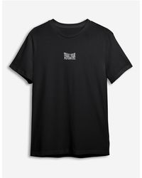Trendyol - Es t-shirt mit aufgedrucktem text und normaler schnittform - Lyst