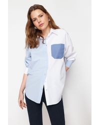 Trendyol - Blaues, Weit Geschnittenes, Gewebtes Oversize-Hemd Mit Farbblockierung Für Damen - Lyst