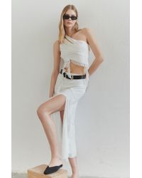 Trendyol - Ecrufarbene, Asymmetrische, Detaillierte, Gefütterte Tüllbluse Mit Ausschnitt – Rüschendesign, Limitierte Auflage Für Damen - Lyst