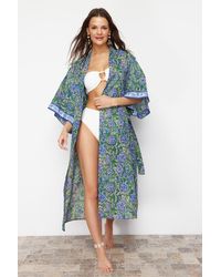 Trendyol - Maxi-kimono und kaftan mit gewebten streifen, blumenmuster und gürtel - Lyst