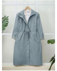 Modamorfo - Blauer Trenchcoat Aus Bio-Baumwolle – Tunnel-Schnürung, Oberteil Mit Taschendetail, Ungefüttert Und Gewaschen Für Damen - Lyst