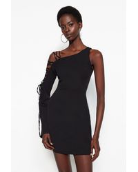 Trendyol - Schwarzes, Kurzes, Stilvolles Abendkleid – Gewebtes, Figurbetontes Kleid Für Damen - Lyst