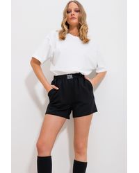 Trend Alaçatı Stili - E shorts aus gewebtem leinen mit zwei taschen und elastischer taille alc-x11715 - Lyst