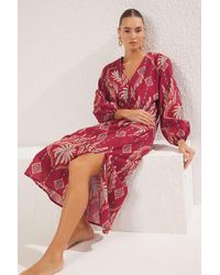 Trendyol - Ethnisch Gemustertes Maxi-Strandkleid Aus 100 Baumwolle Mit Ballonärmeln Für Damen - Lyst