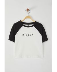 Trendyol - Ecrufarbenes, Kurz Geschnittenes Strick-T-Shirt – Mit Slogan-Print, Körperbetont Für Damen - Lyst