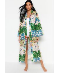 Trendyol - Maxi-kimono und kaftan aus 100 % gewebter baumwolle mit blumenmuster und gürtel - Lyst